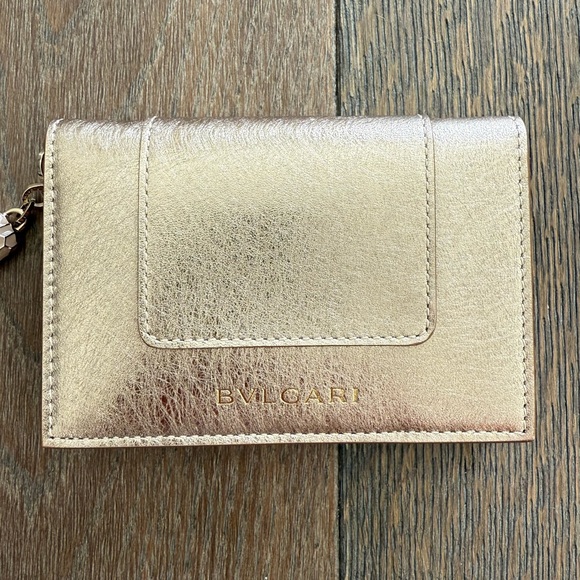 BVLGARI Serpenti Forever Leather Gold Metallic Card Holder New With Tags and Box - Picture 3 of 9